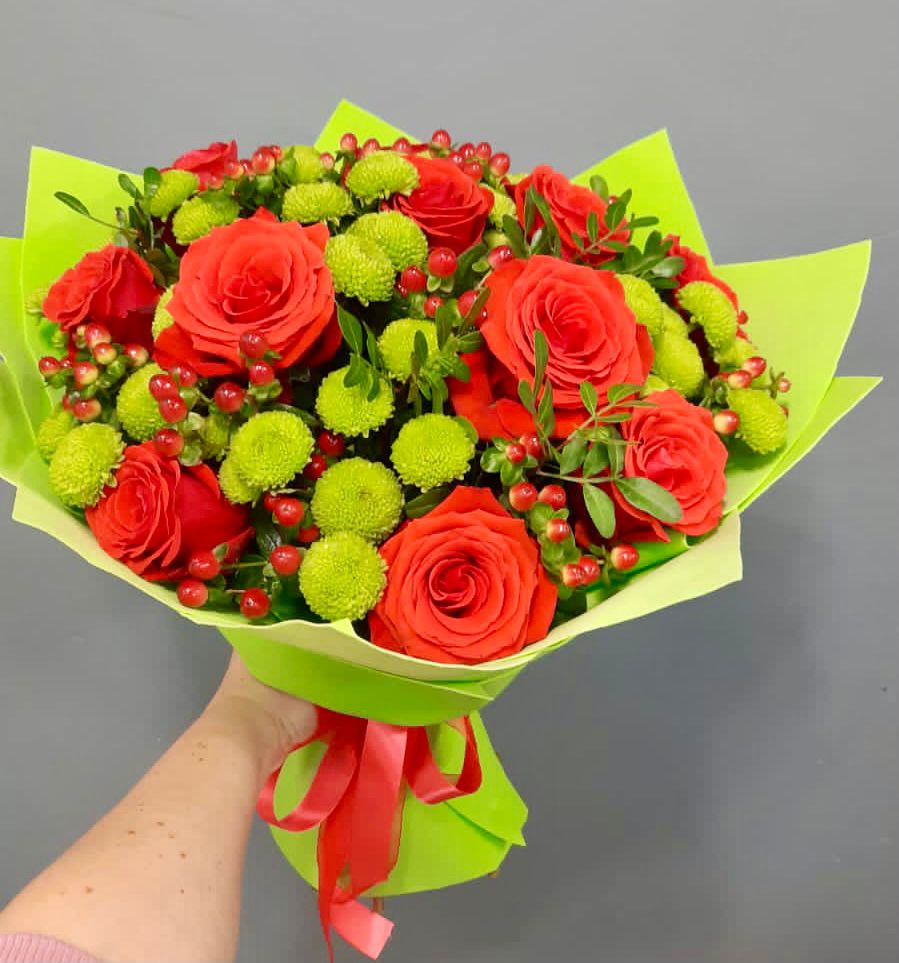 Букет цветов из: Хризантемы и Розы в Майдарово