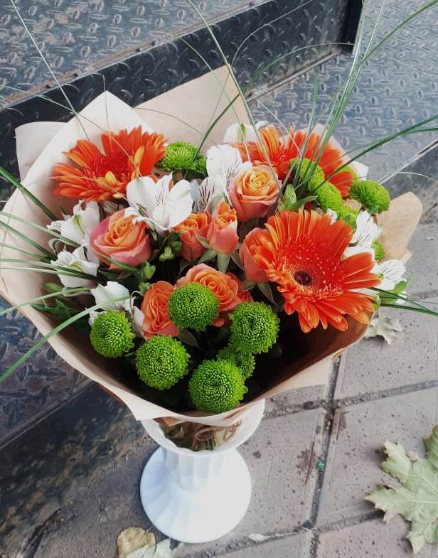 Букет цветов из: Герберы, Хризантемы, Альстромерии и Розы в Майдарово