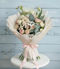 Букет цветов из:  Розы и Лизиантусы в Майдарово