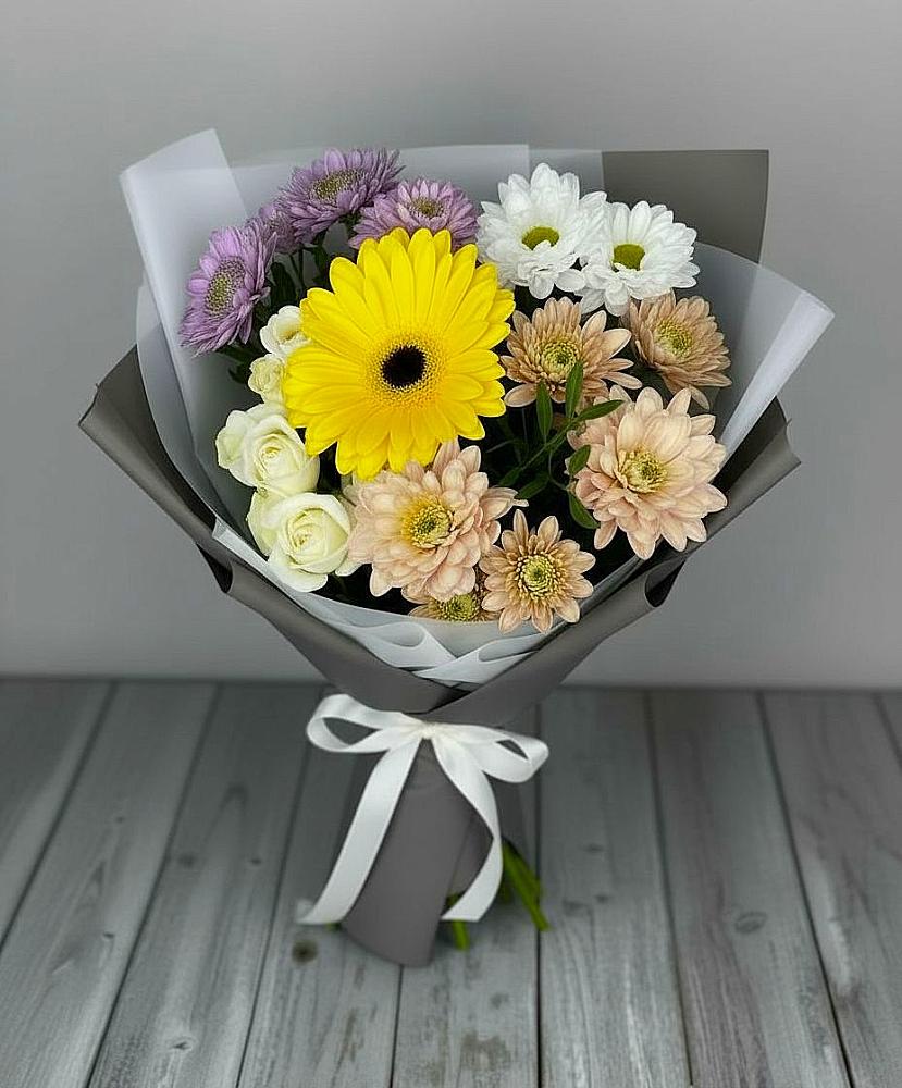 Букет цветов из: Розы, Герберы и Хризантемы в Майдарово
