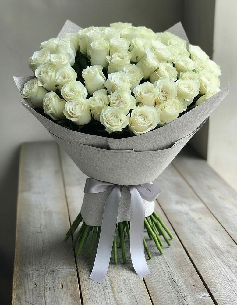 Букет 35 Белых роз в Майдарово