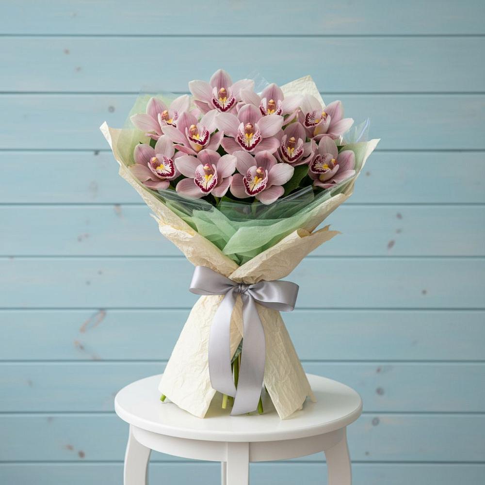 Букет цветов из: Орхидеи и Розы в Майдарово