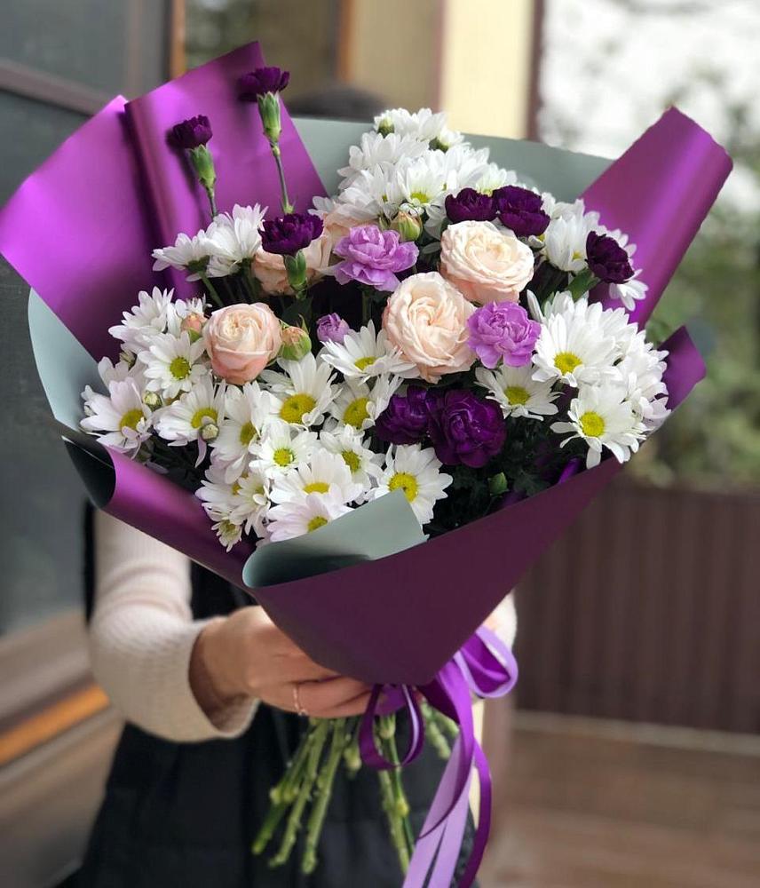 Букет цветов из: Хризантемы, Гвоздики и Розы в Майдарово