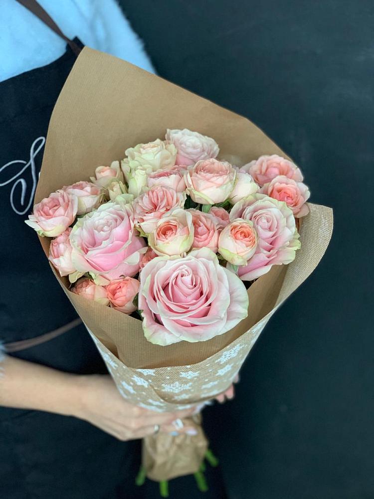 Букет цветов из: Хризантемы и Розы в Майдарово