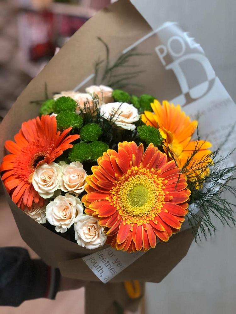 Букет цветов из: Герберы, Хризантемы и Розы в Майдарово